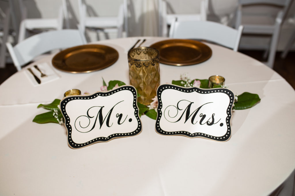 Pink & Navy - Sweetheart table