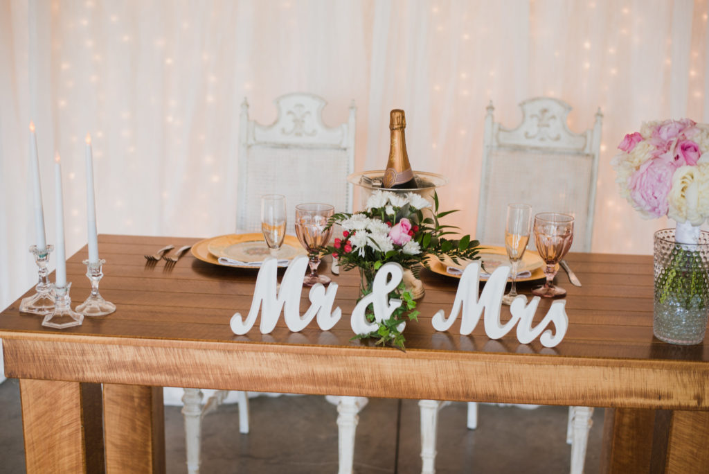 Sweetheart table 