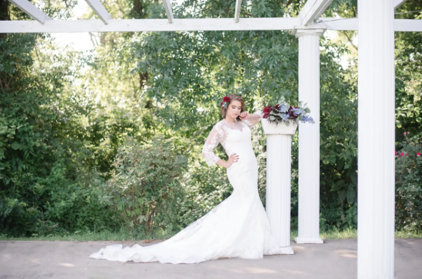 Cupcakes and Lace - Styled Shoot Couture by Tess