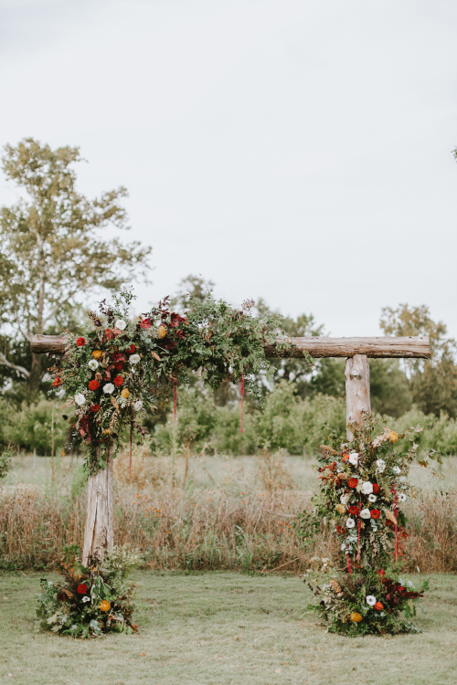 Wine & navy wedding - long hollow gardens