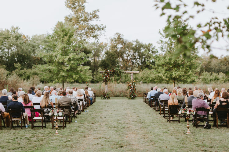 Wine & navy wedding - long hollow gardens