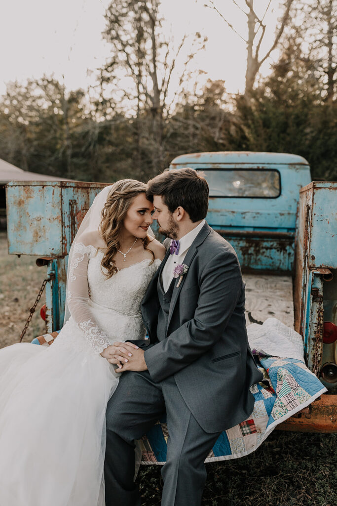 Vintage Truck - TN Tiny Weddings